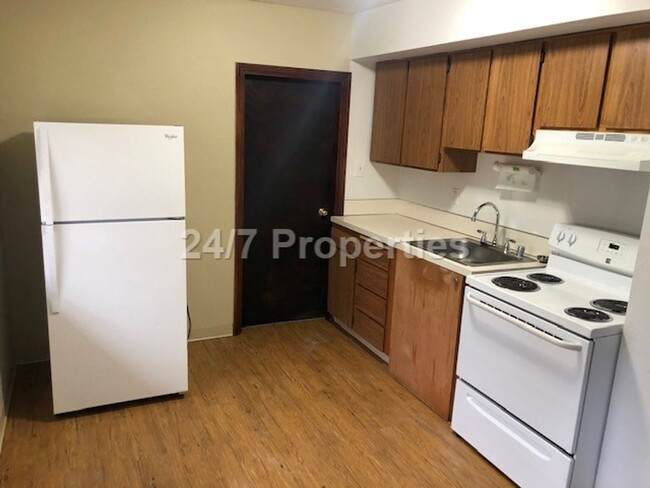 Building Photo - 2024-304MF