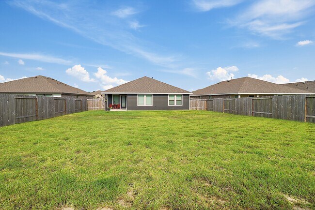 Building Photo - 127 Walnut Hl Ct