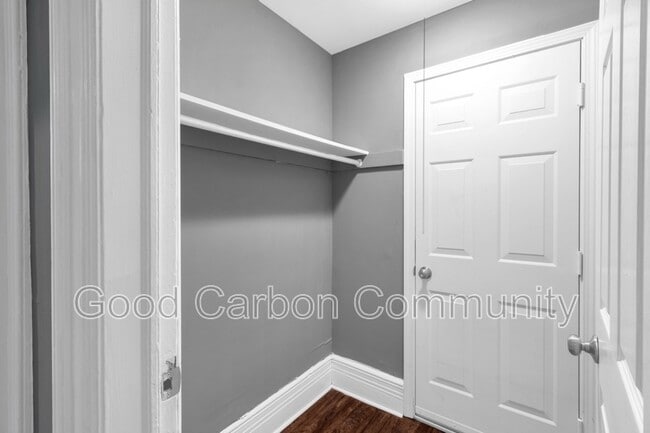 Building Photo - 1073 Grant St