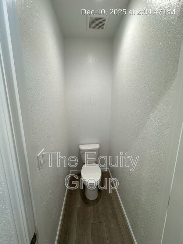 Building Photo - 1335 W Sedona Ave