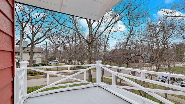 Building Photo - 346 E Prospect Ave