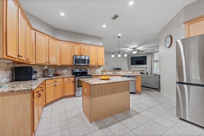 Building Photo - 12218 Owens Falls Dr