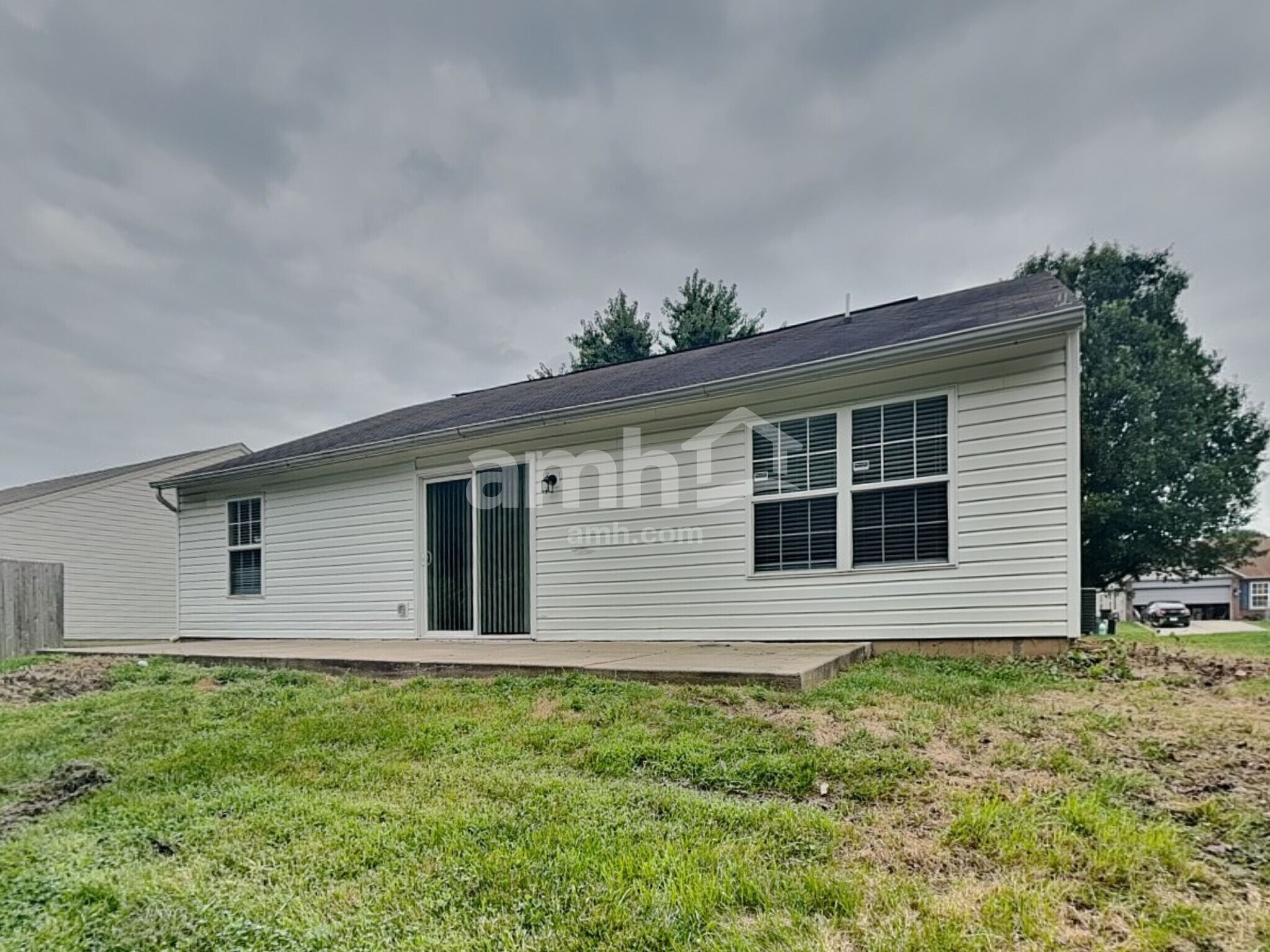 Building Photo - 2438 Pinebark Dr