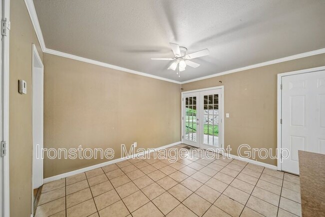 Building Photo - 906 N Atlanta St