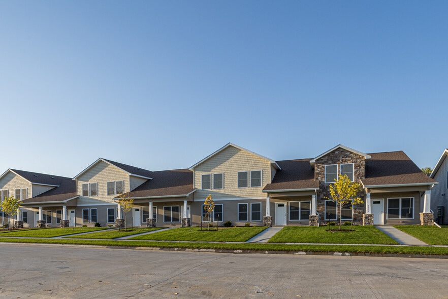 Building Photo - The Brownstones
