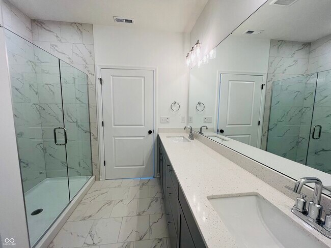 Building Photo - 14418 Shrawley Ct