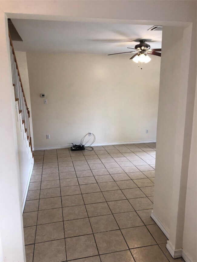 Building Photo - 4927 Leeland St