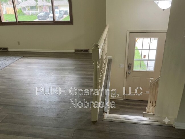 Building Photo - 15229 Y St