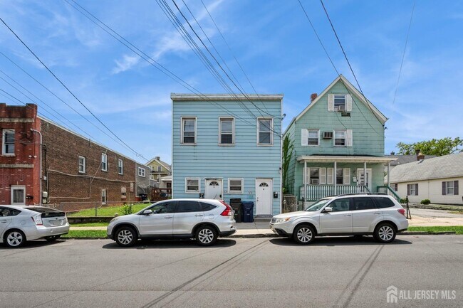 Building Photo - 309 Hall Ave