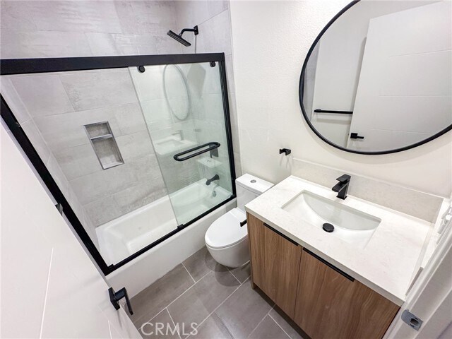 Building Photo - 1644 5th Ave