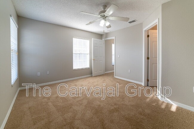 Building Photo - 13175 Center Square Dr
