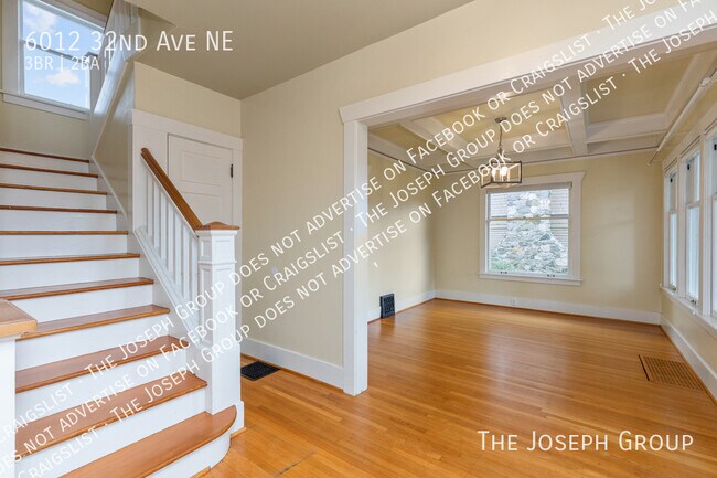 Building Photo - 6012 32nd Ave NE