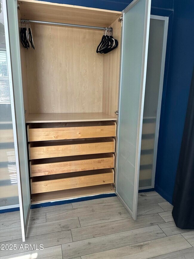 Building Photo - 3112 E Cypress St