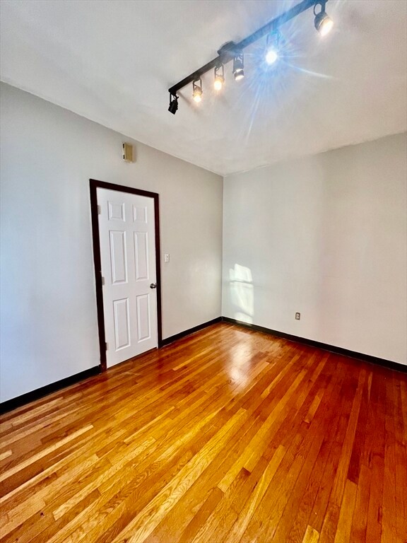 Building Photo - 417-419-419 Ferry St