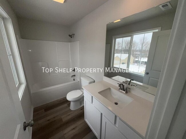 Building Photo - 177 NE 56th St