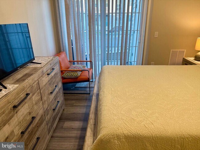 Building Photo - 33737 Skiff Aly