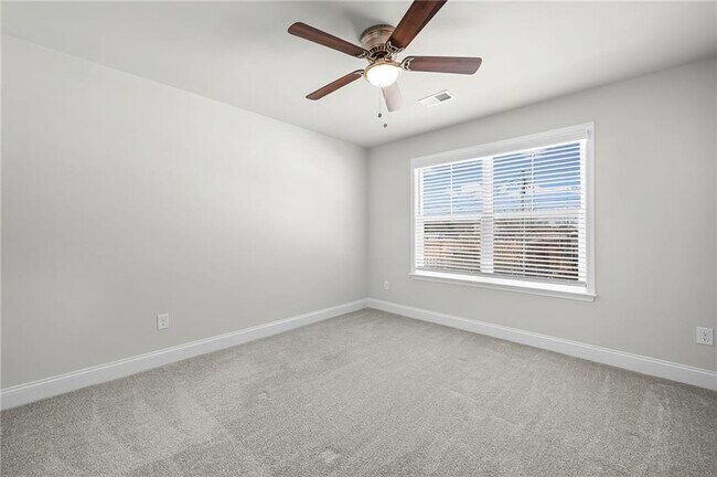 Building Photo - 3006 Chene Pl