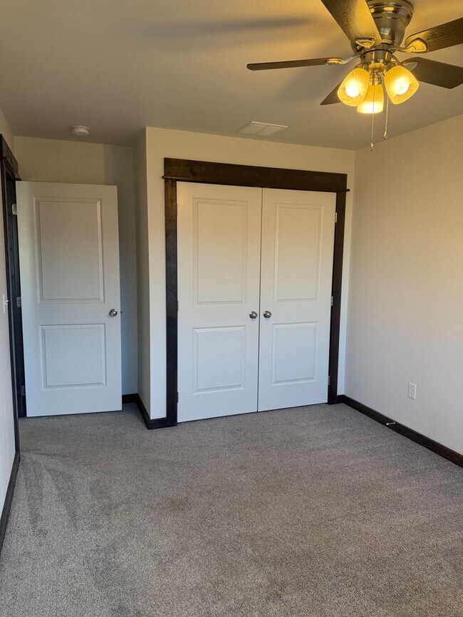 Building Photo - 1510 Butler Creek Ave