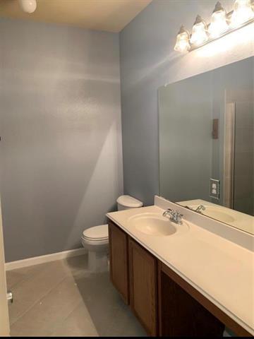 Building Photo - 3321 Truman St