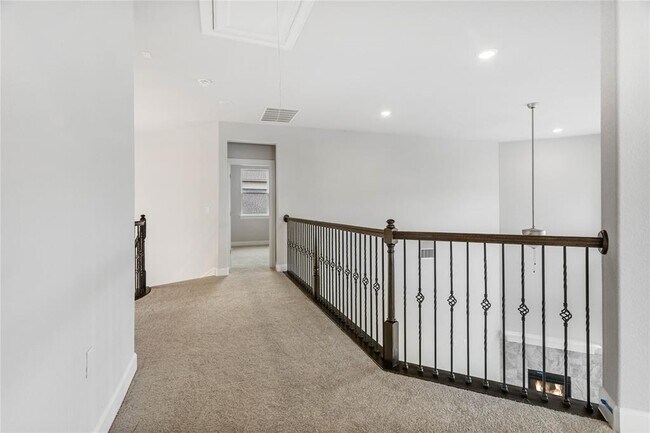 Building Photo - 206 Abbeyville Walk