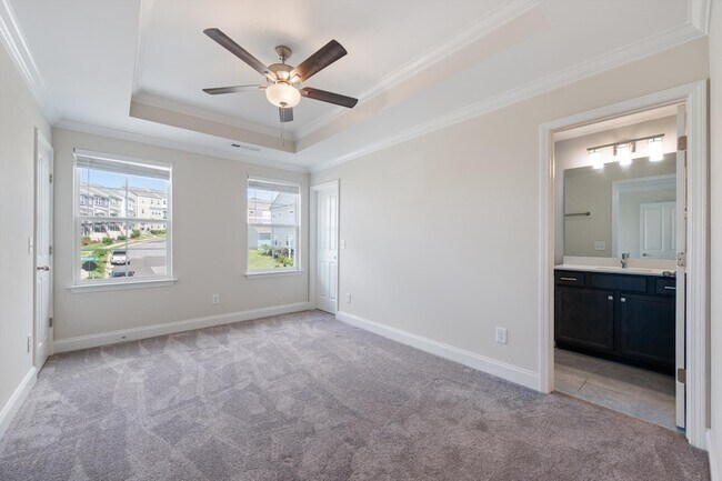Building Photo - 842 Westcott Ln