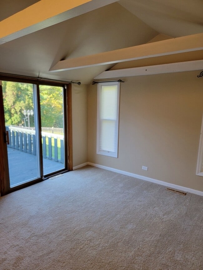 Building Photo - 508 Skyline Dr