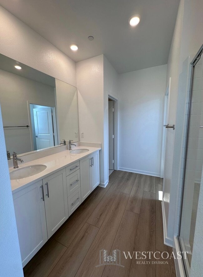 Building Photo - 5954 Catskills Ct