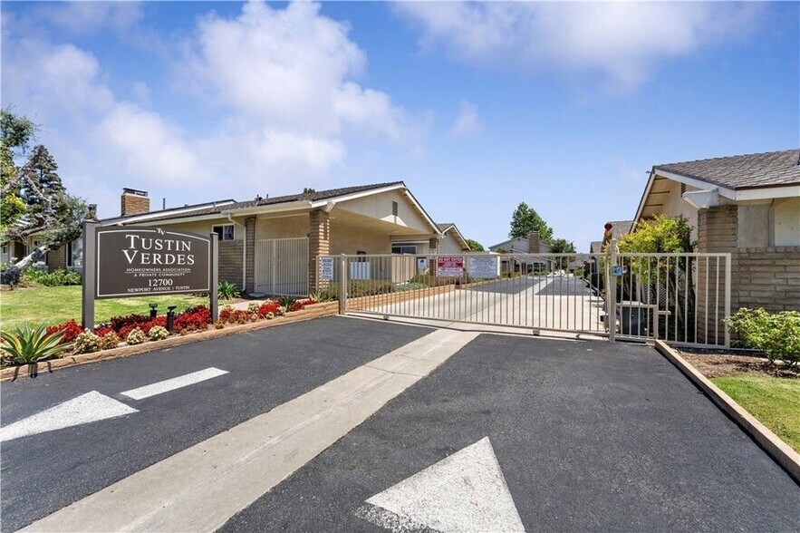 Building Photo - 12700 Newport Ave