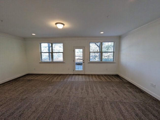 Building Photo - 146 Brindle Ln