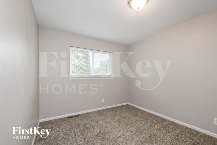 Building Photo - 1340 Layven Ave