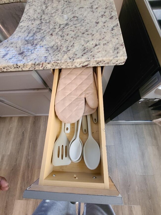 Building Photo - 1914 Dobbins Ave