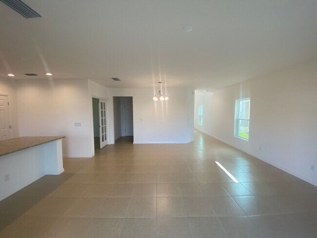 Building Photo - Limited-Time Offer: $500 OFF your second m...