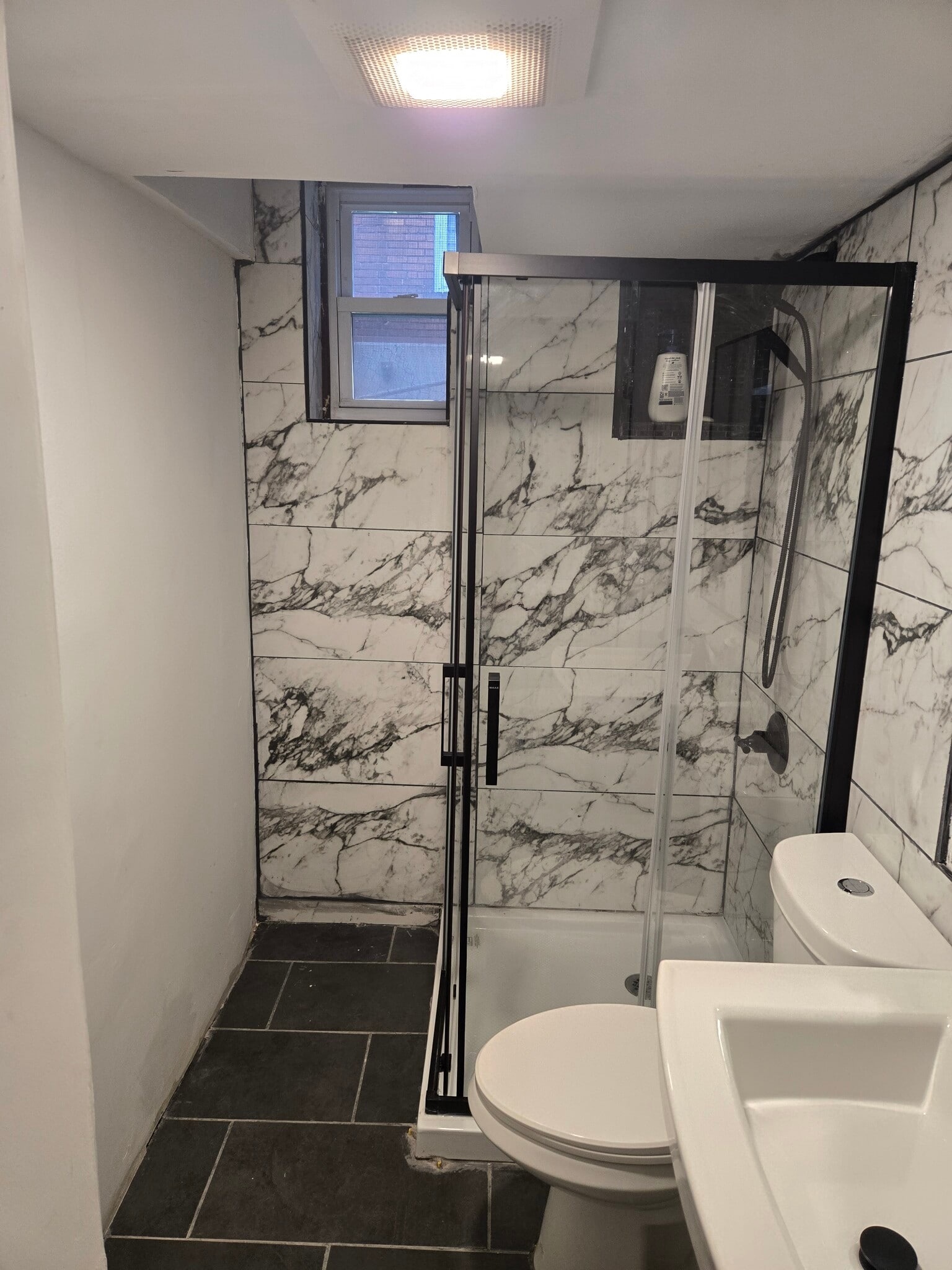 Shared Bathroom - 76 Mansfield St