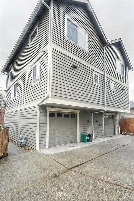 Building Photo - 8403a 8th Ave NW