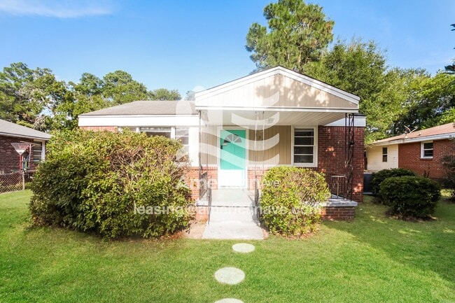 Building Photo - 227 17th St