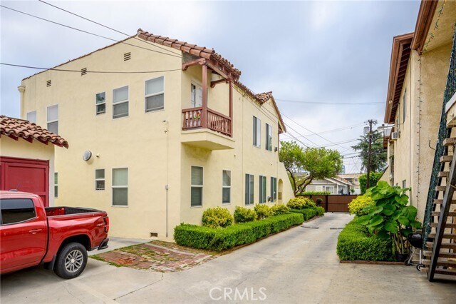 Building Photo - 1643 S Catalina St