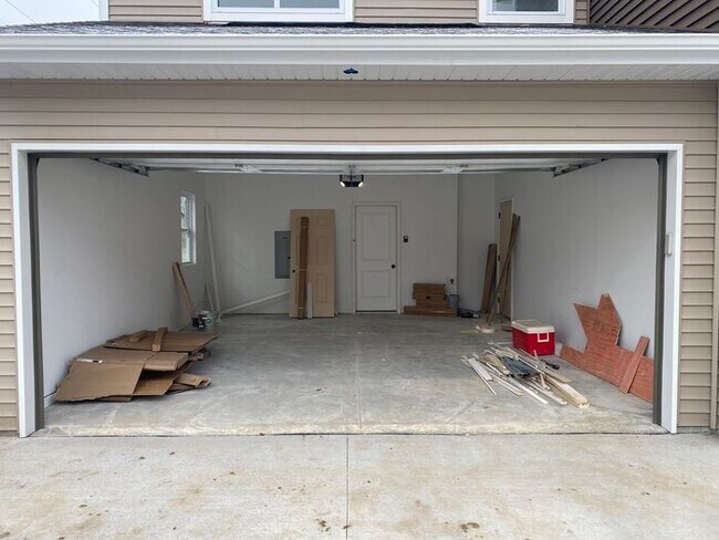 Building Photo - $2,200 | 3 Bedroom, 2.5 Bathroom Townhome | Pet Friendly* | Available for August 1st, 2026 move in!