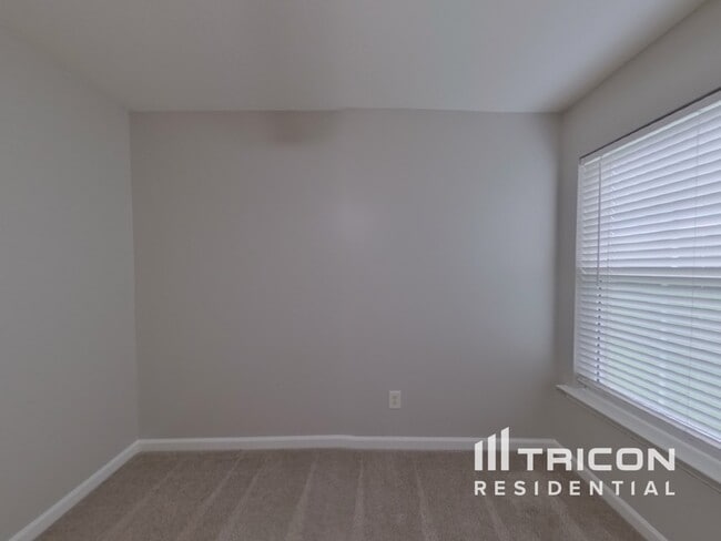 Building Photo - 2104 Gold Nugget Dr
