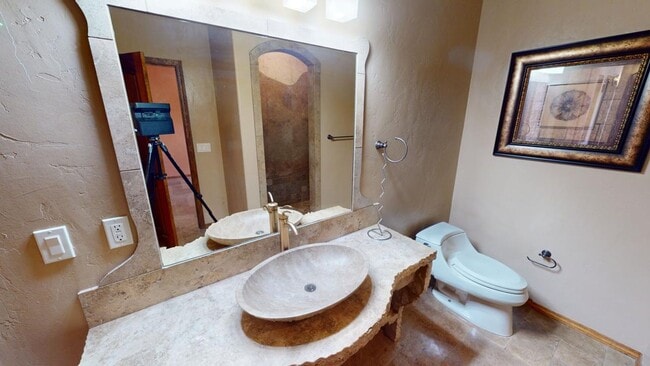 Building Photo - Furnished 5-Bedroom Home with Indoor Pool & Amenities