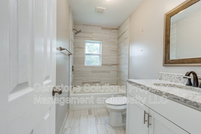 Building Photo - 104 Anchor Dr