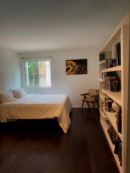 Building Photo - 6444 Cavalleri Rd