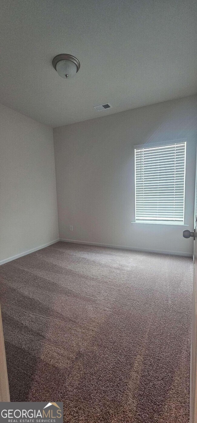 Building Photo - 188 Graham Cir