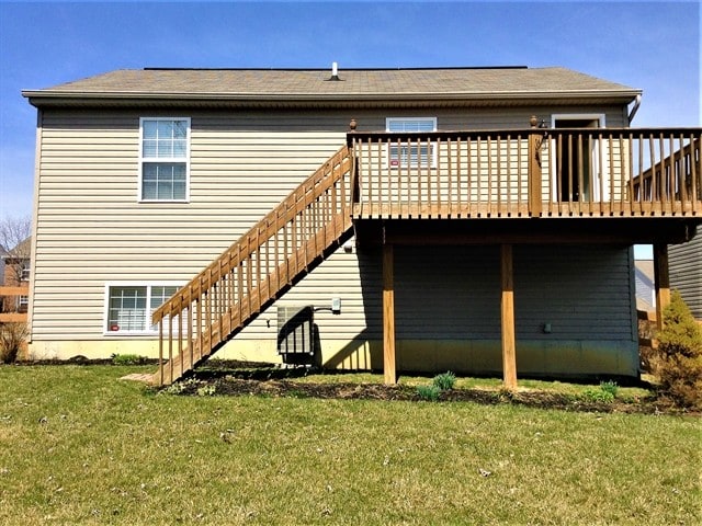 Building Photo - 689 Ackerly Dr