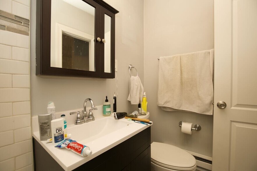 Building Photo - 2129 N Fremont St