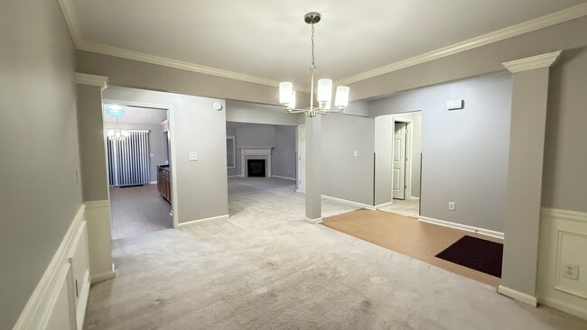 Building Photo - 2350 Walnut Tree Ct NE