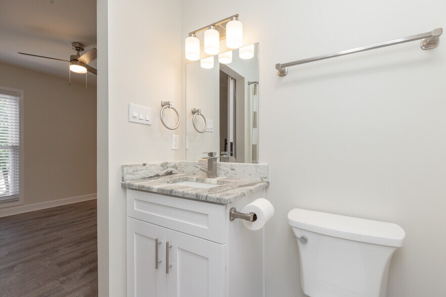 Building Photo - 11823 N Briar Patch Dr