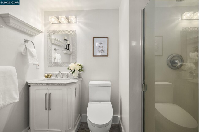 Building Photo - 3934 Bellwood Dr