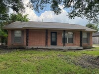 Building Photo - 4013 Newshire Dr