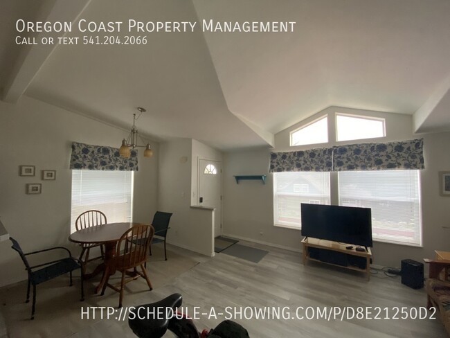 Building Photo - 227 NW 55th St