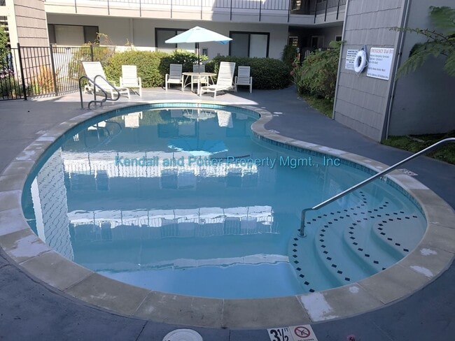Building Photo - Impeccable 2BR, 1BA Capitola Condo with Oc...